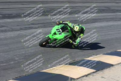 media/Jan-16-2026-CVMA Friday Practice (Fri) [[6f2bf47531]]/5-Racer 4-Trackday1/Session 2 (Bowl)/